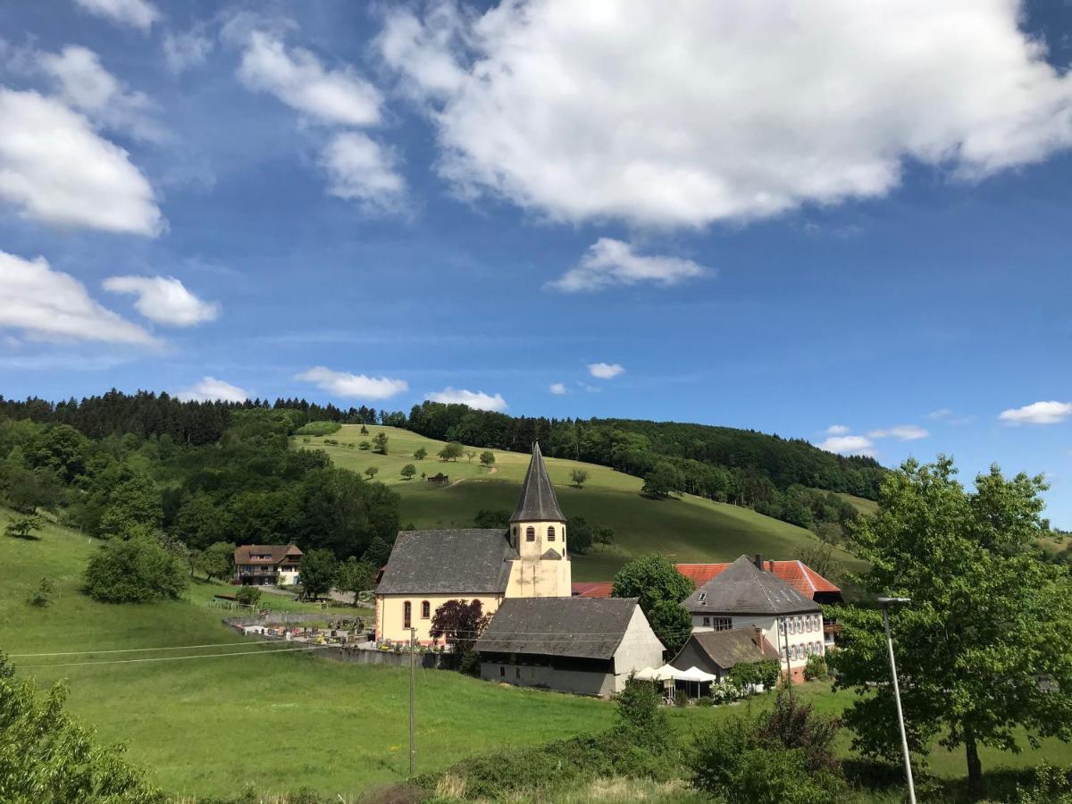S-Suite Das Design-Ferienhaus Im Schwarzwald Biberach  외부 사진